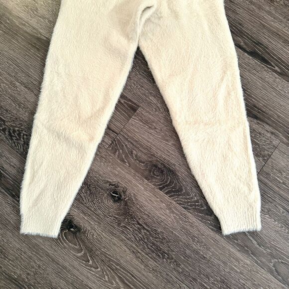 Mersea Chalet Joggers New - Picture 2 of 5